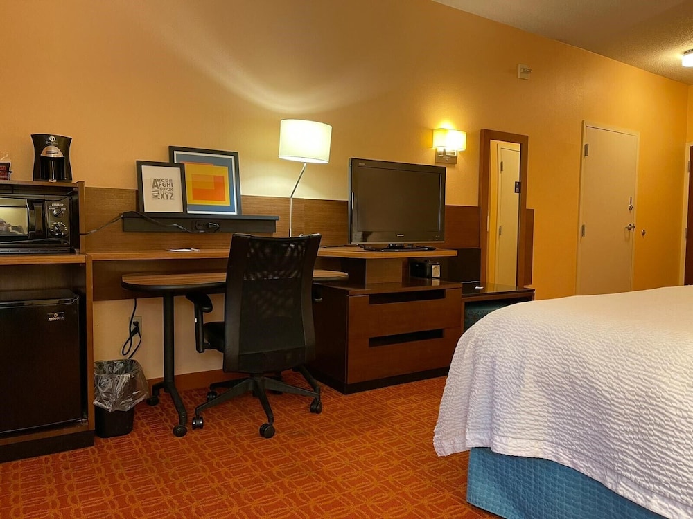Baymont by Wyndham Chambersburg - photo 17