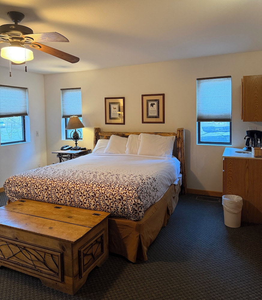 Double Eagle Resort & Spa in Mammoth Lakes, United States