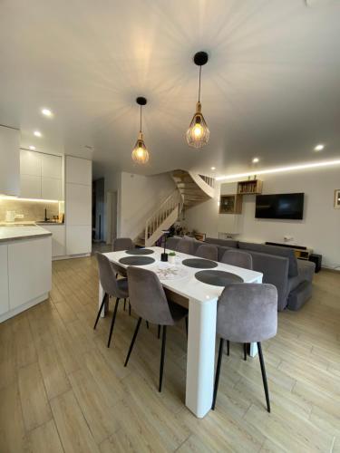 Atostogų namas Twins — 4-Star Luxury Hotel in Druskininkai, Lithuania