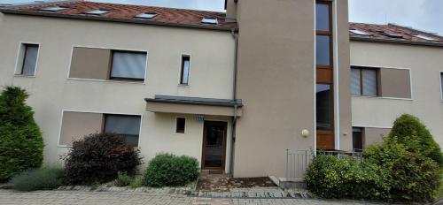 Öreghegyi Apartman — 4-Star Luxury Hotel in Balatonfured, Hungary