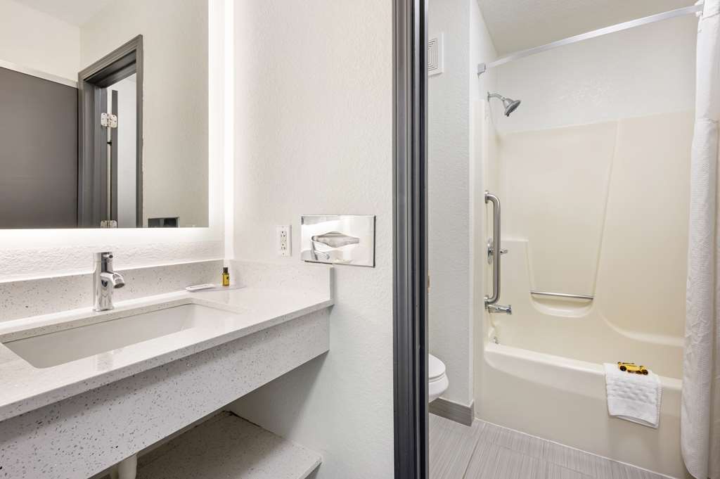 Best Western Plus Anderson - photo 31