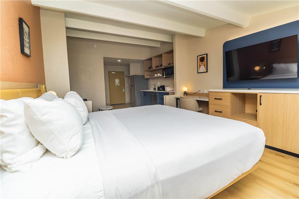 Ramada by Wyndham Davenport Orlando South - photo 15