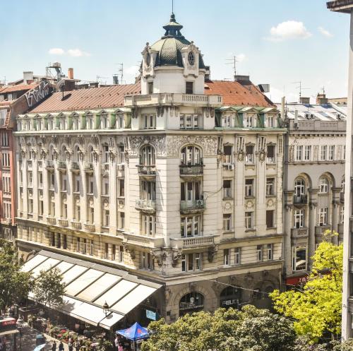 Republic Square Suites - last minute hotel in Belgrade