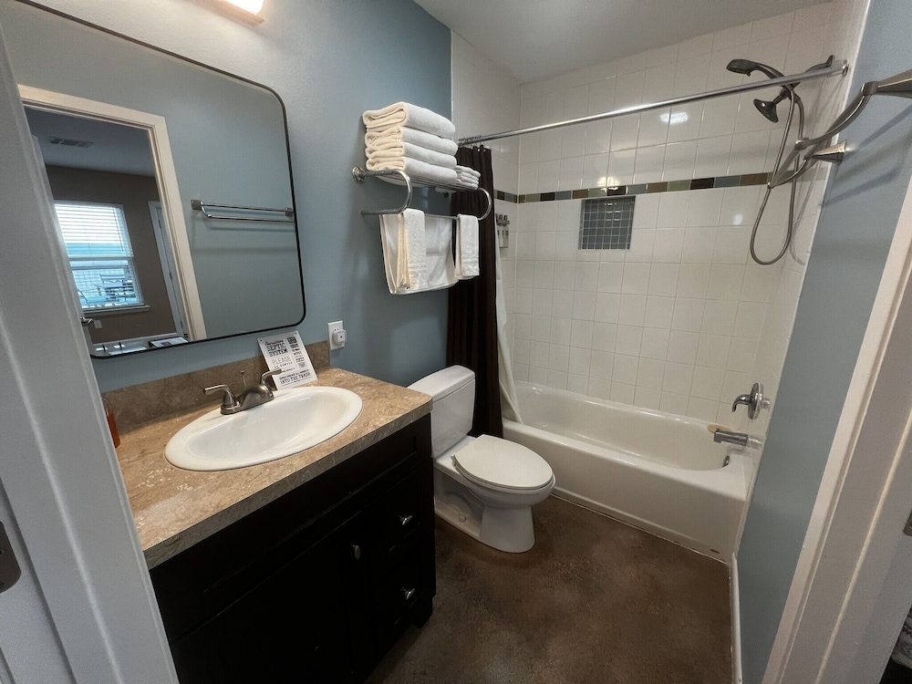Painted Sky Inn - photo 33