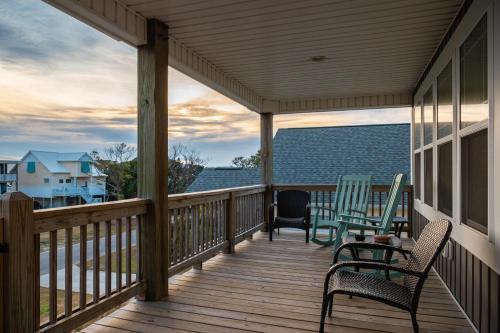 Beach 45 by Oak Island Accommodations - photo 13