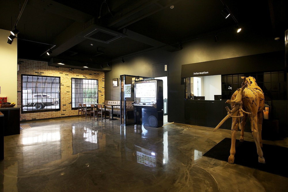 May Ave in Yeoju, South Korea