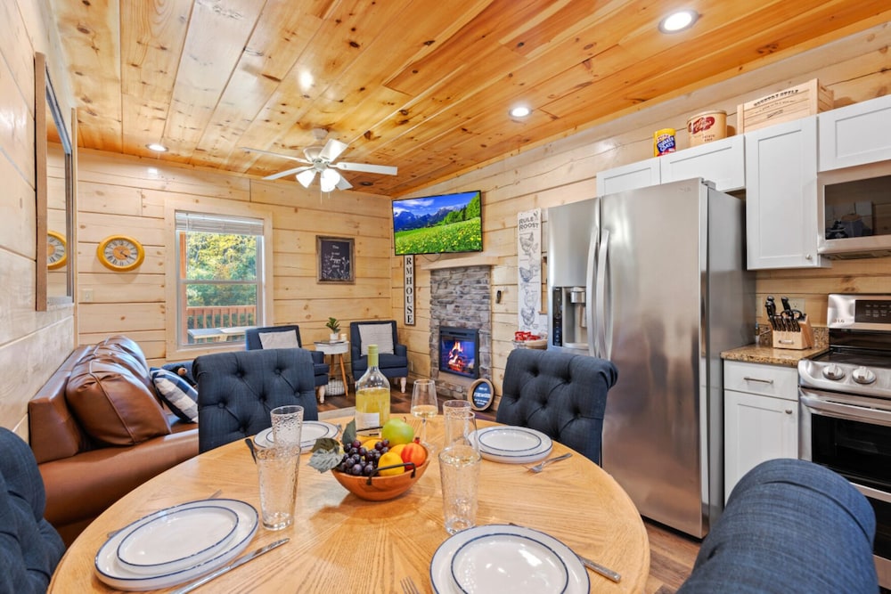 Enchanted Forest Hideaway by Ghosal Luxury Lodging - photo 20
