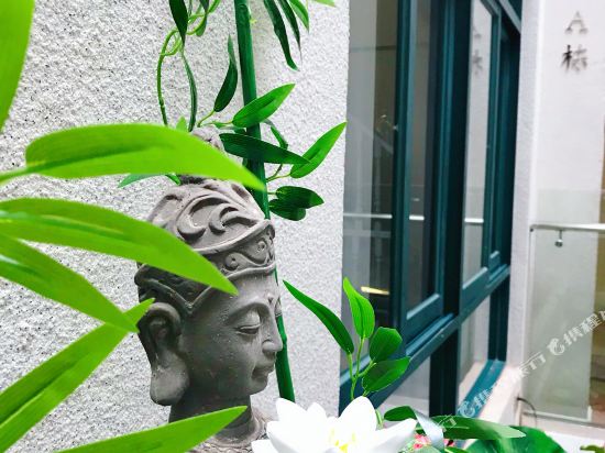 Merlin Art Hotel in Miyang, People's Republic of China