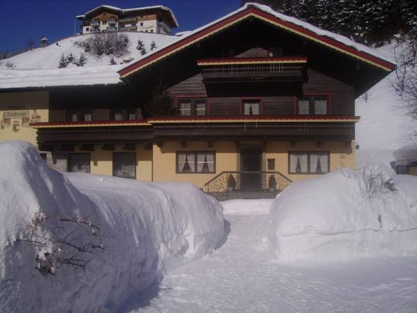 Apartments Salzburgerhof — 4-Star Luxury Hotel in Saalbach, Austria