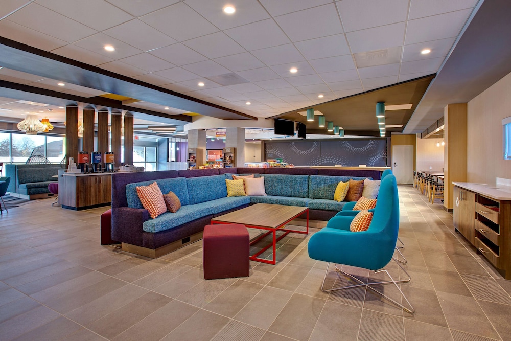 Tru by Hilton Alcoa Knoxville Airport - photo 13