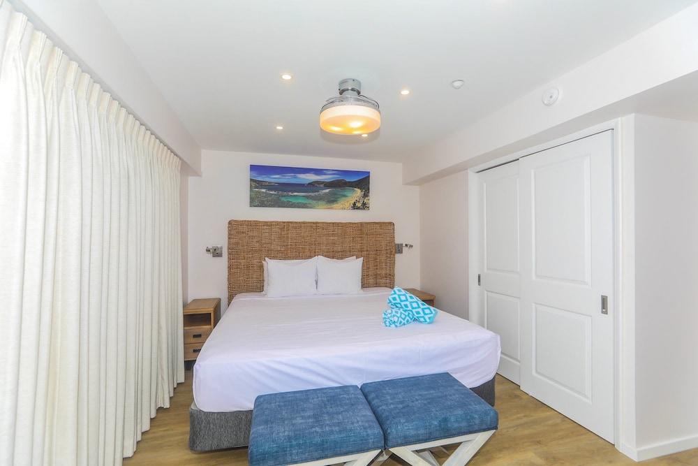 Fully Furnished Ilikai Tower 525 Condo With Free Wifi Near Best Waikiki Beaches by RedAwning - photo 7