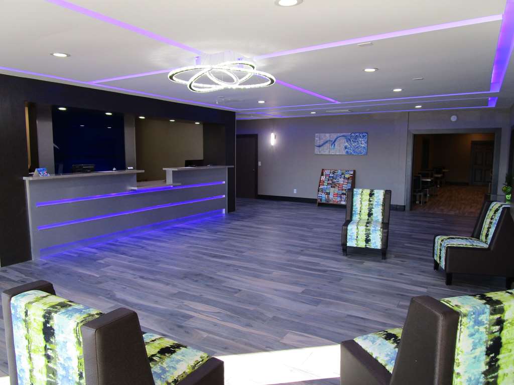 SureStay Plus Hotel by Best Western Point Richmond - photo 4