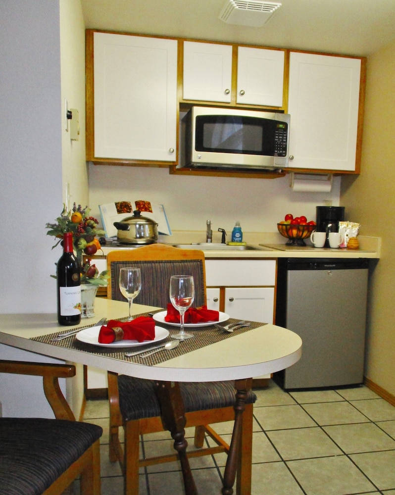 Turning Leaf Townhome Suites Spokane - photo 6