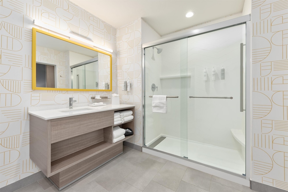 Home2 Suites by Hilton Paris - photo 30