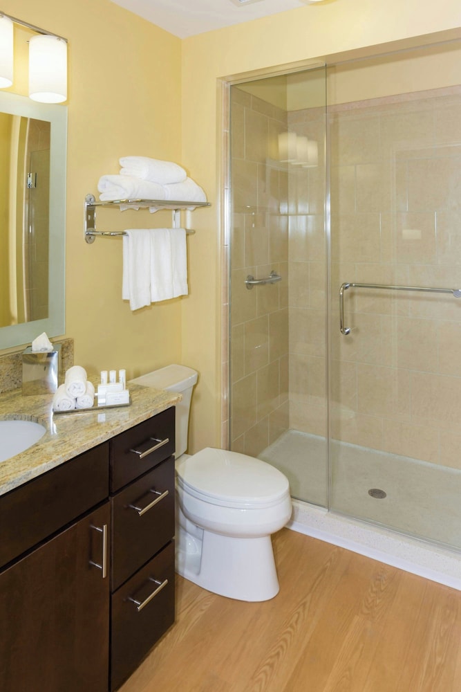 TownePlace Suites Buffalo Airport - photo 31