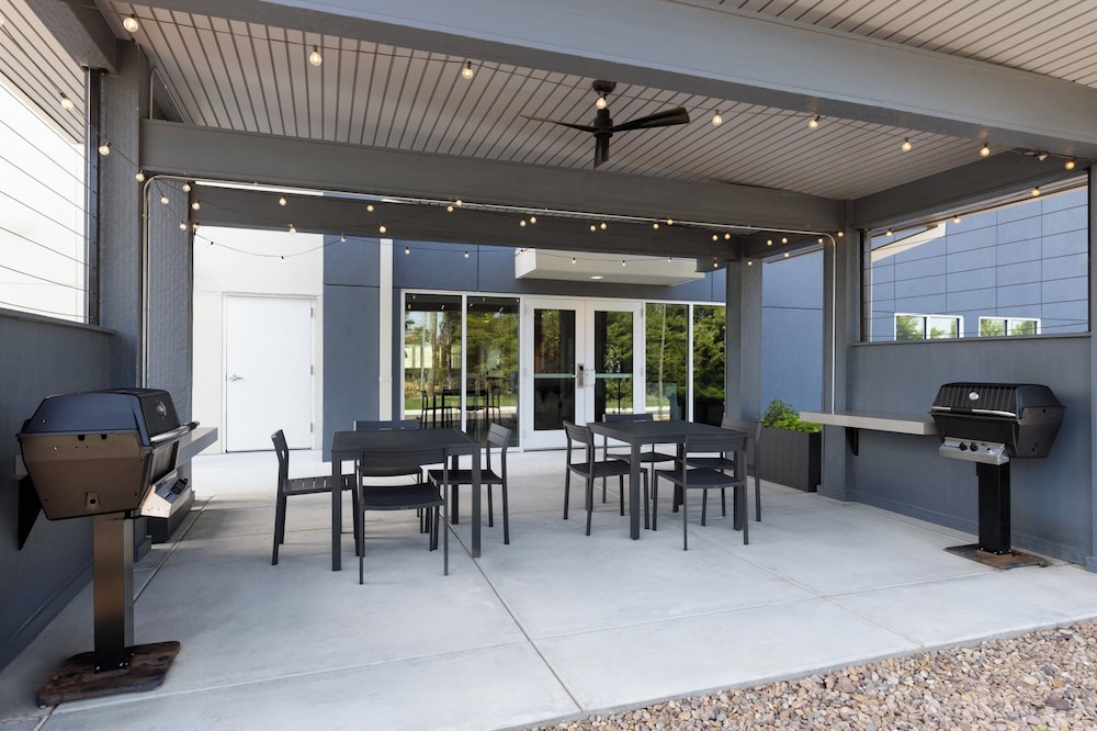 Candlewood Suites Mcpherson by IHG - photo 32