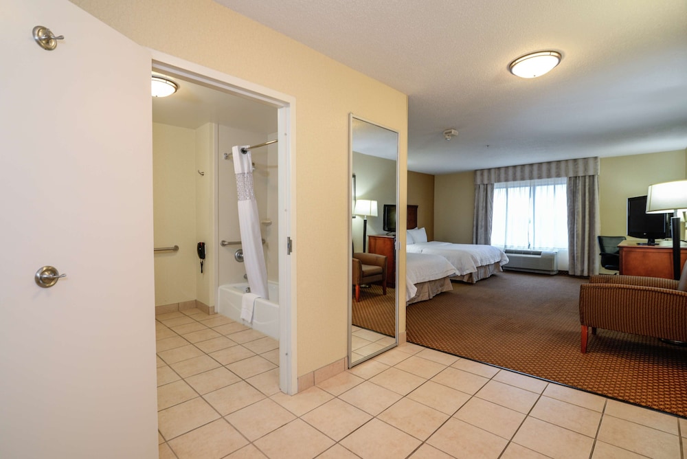 Hampton Inn & Suites Detroit Chesterfield Township - photo 27