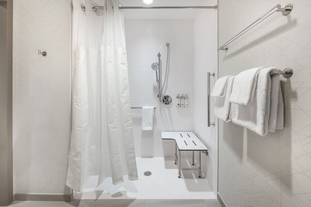 Holiday Inn Express & Suites Nashville West End Univ Area by IHG - photo 10