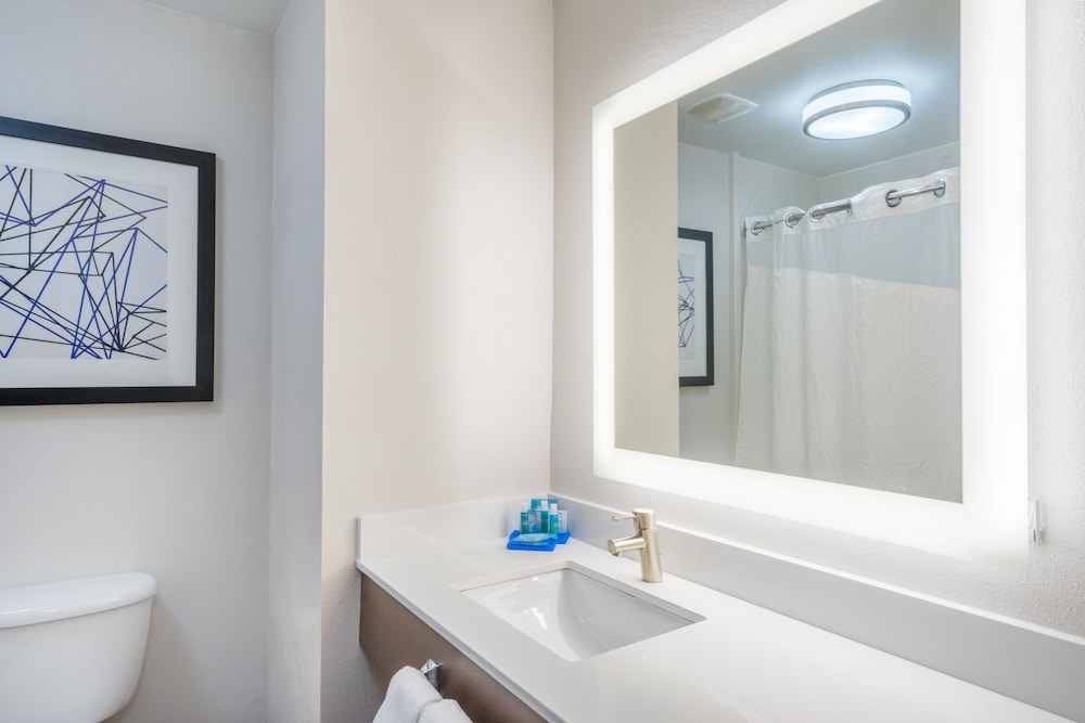 Holiday Inn Express Hotel & Suites Frankfort by IHG - photo 16