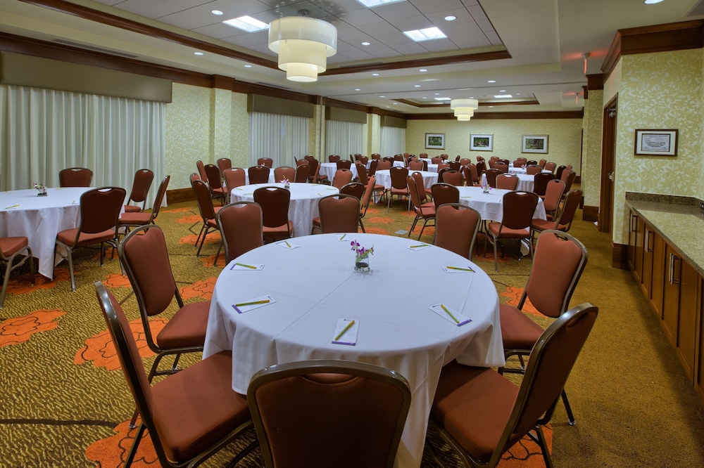 Hilton Garden Inn Durham University Medical Center - photo 39