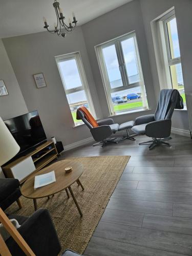 Saltwater Edge Apartment — 4-Star Luxury Hotel in Portrush, United Kingdom
