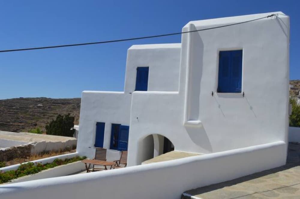 Superb view House Sikinos Island Chorio — 4-Star Luxury Hotel in Sikinos, Greece