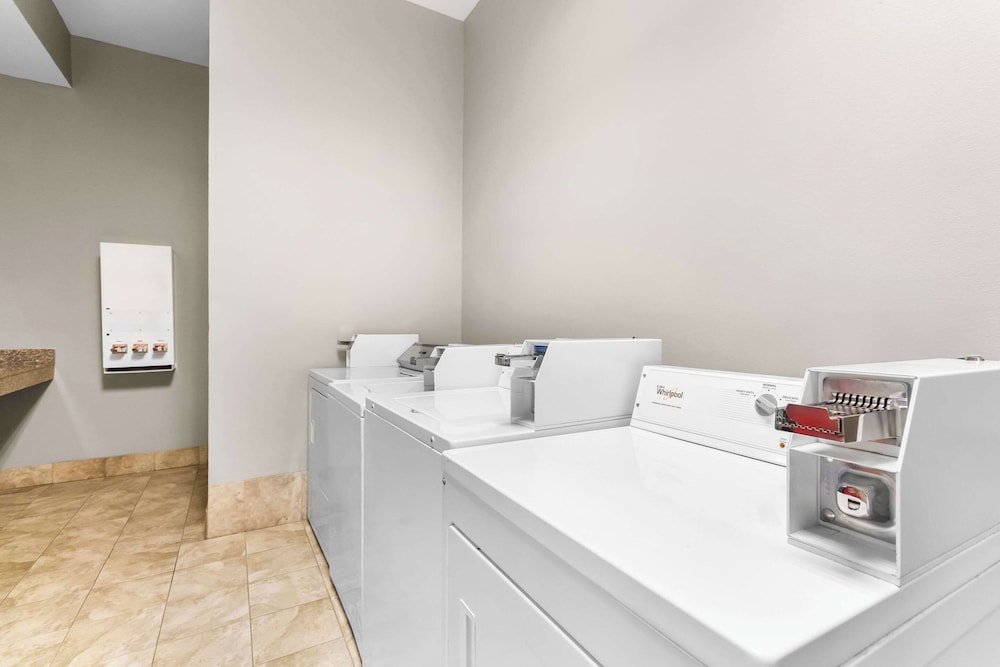 Comfort Suites at Katy Mills - photo 41