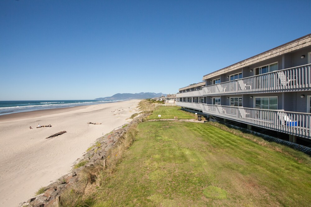 Surfside Resort - photo 28