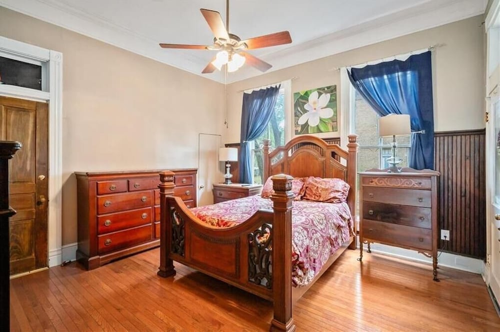 The Mardi Gras House - photo 24