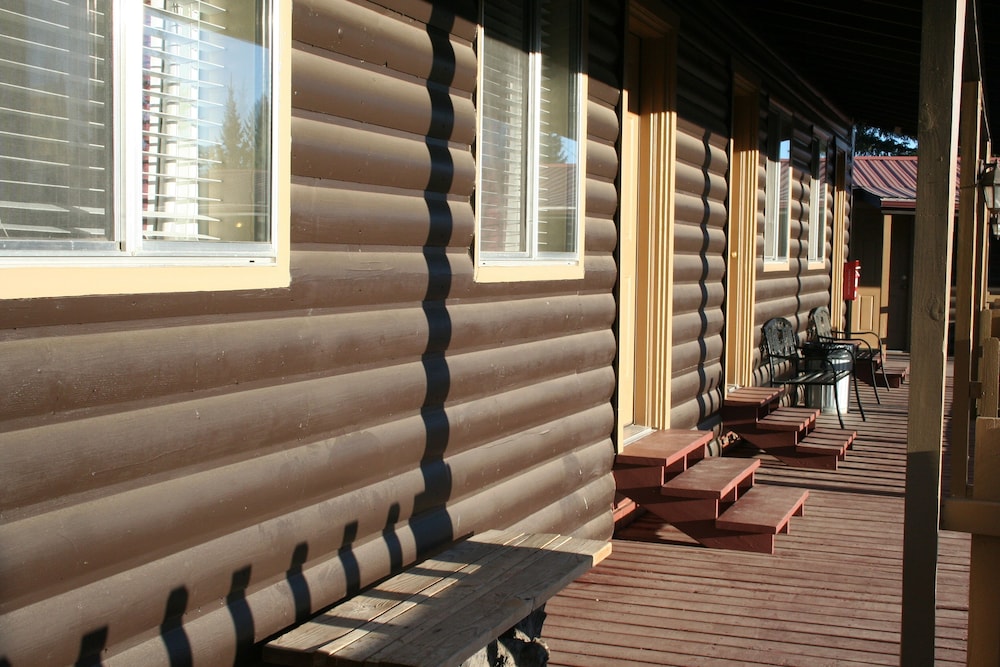 Hatch Station Motel and Restaurant - photo 28