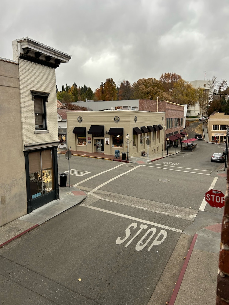 Speakeasy Suites - photo 52