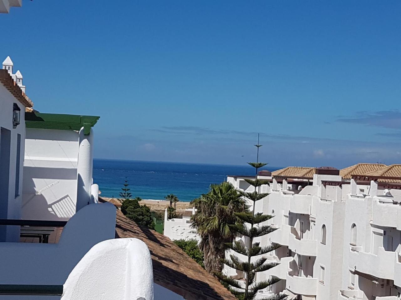 Hotel Las Americas - carbon neutral hotel in Espinal