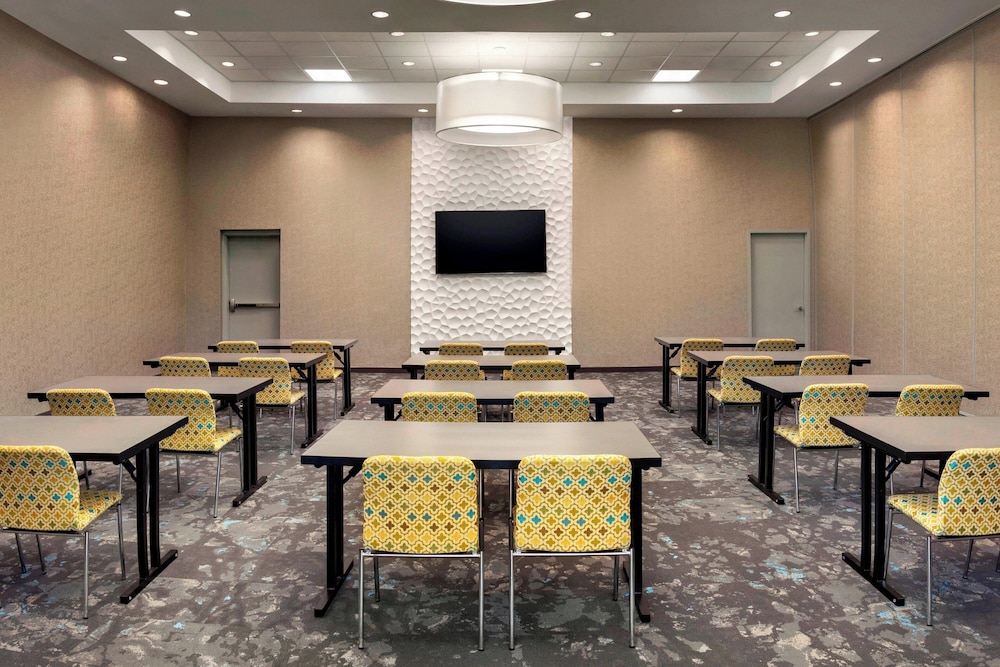 Aloft Jacksonville Tapestry Park - photo 35