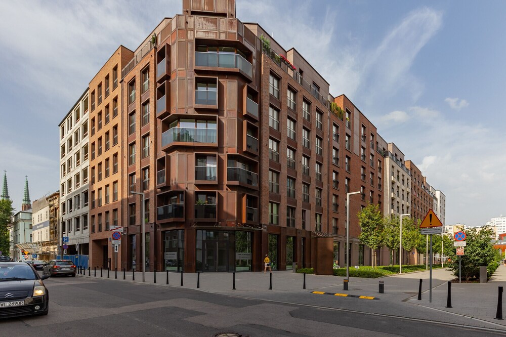 Warsaw Apartment Sierakowskiego by Noclegi Renters — 4-Star Luxury Hotel in Warsaw, Poland