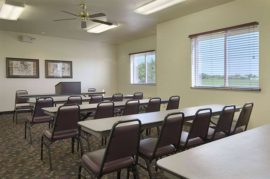 Super 8 by Wyndham Iola KS - photo 14