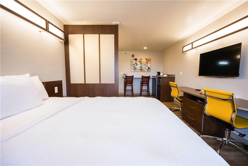 Microtel Inn & Suites by Wyndham Cheyenne - photo 29