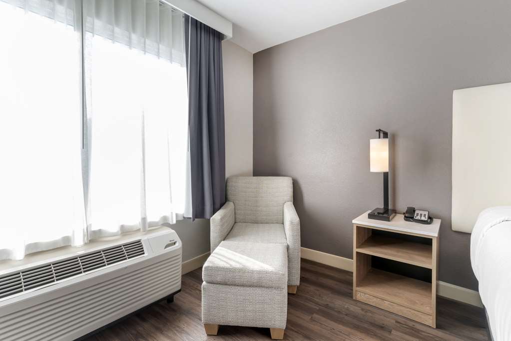 Best Western Plus Rancho Cordova Inn - photo 16