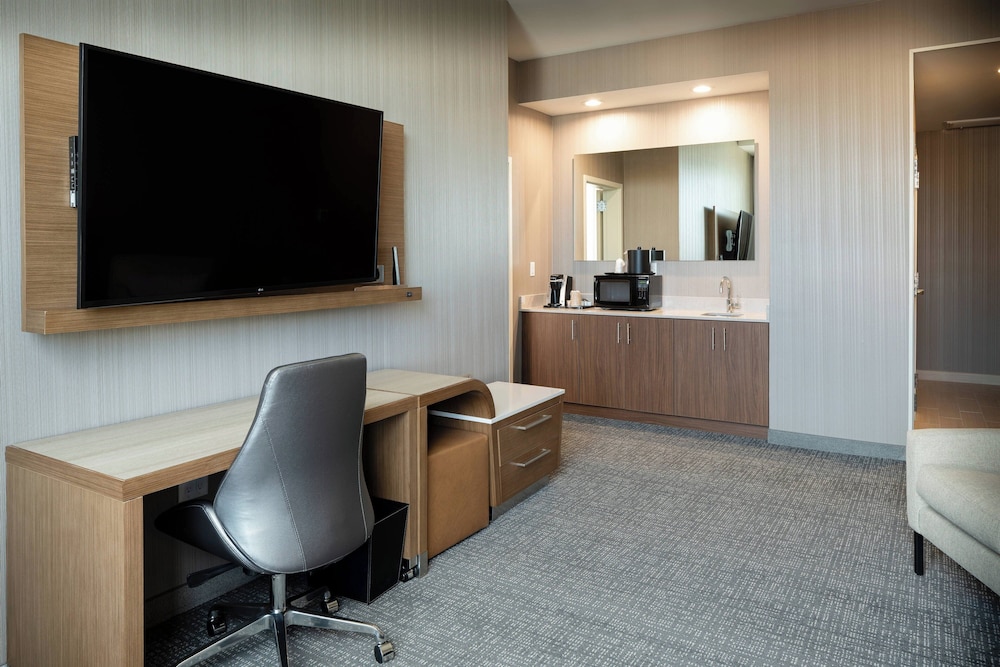Courtyard by Marriott Salt Lake City Cottonwood - photo 23