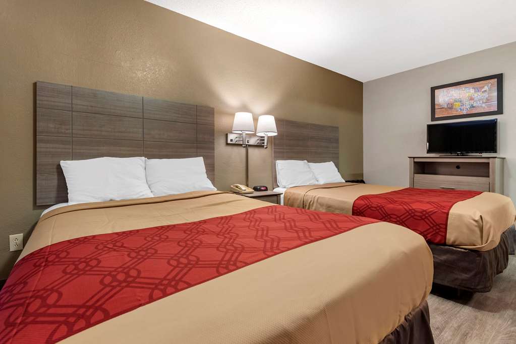 Econo Lodge Dewitt I 90 - photo 9