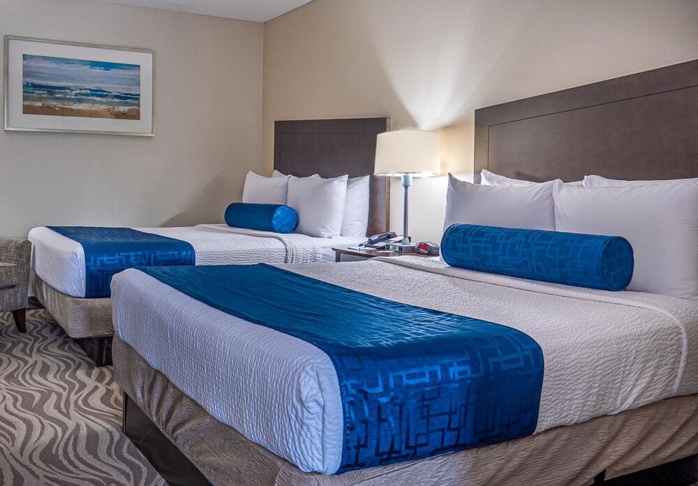 The Breakers Hotel & Suites - photo 15
