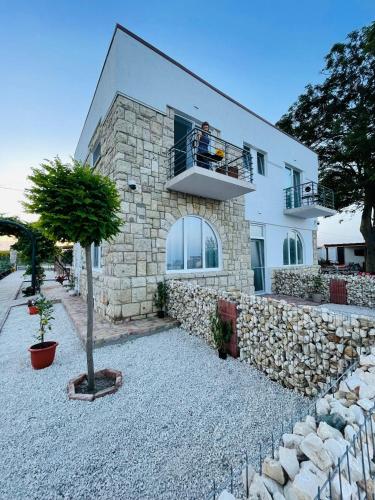 Halta Pescăruş Accommodation in Constanta, Romania