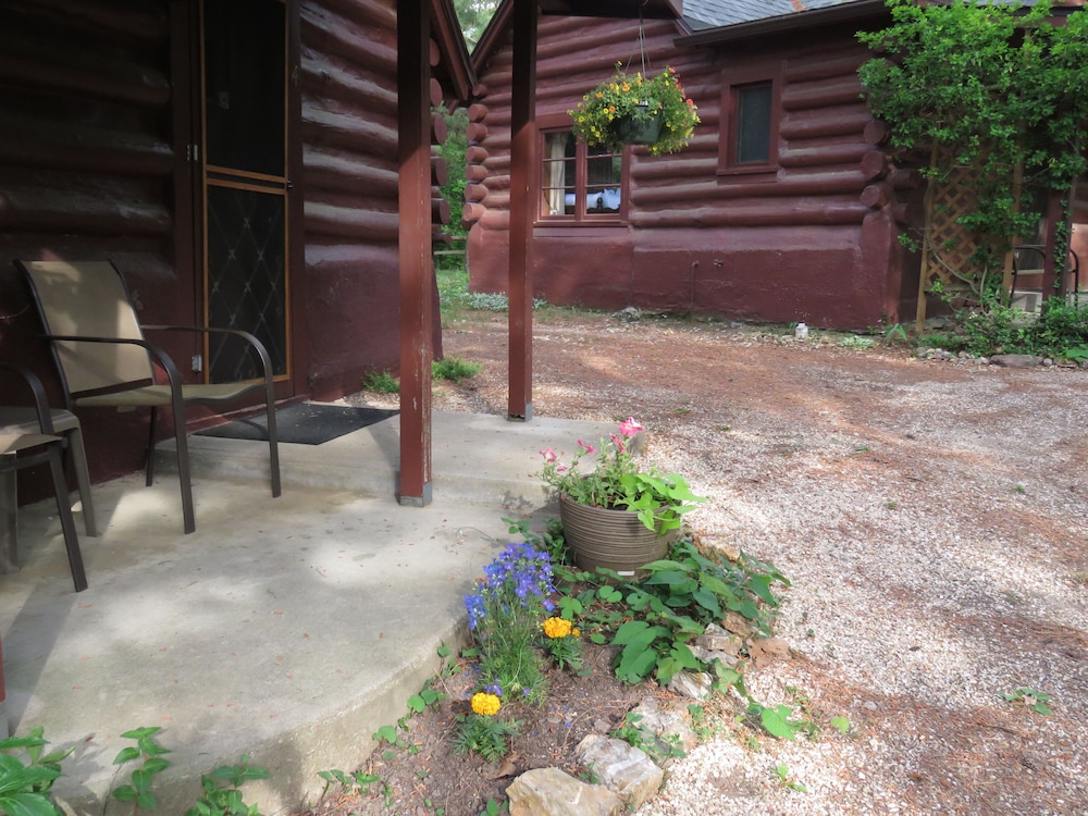 Tall Pines Inn - photo 161