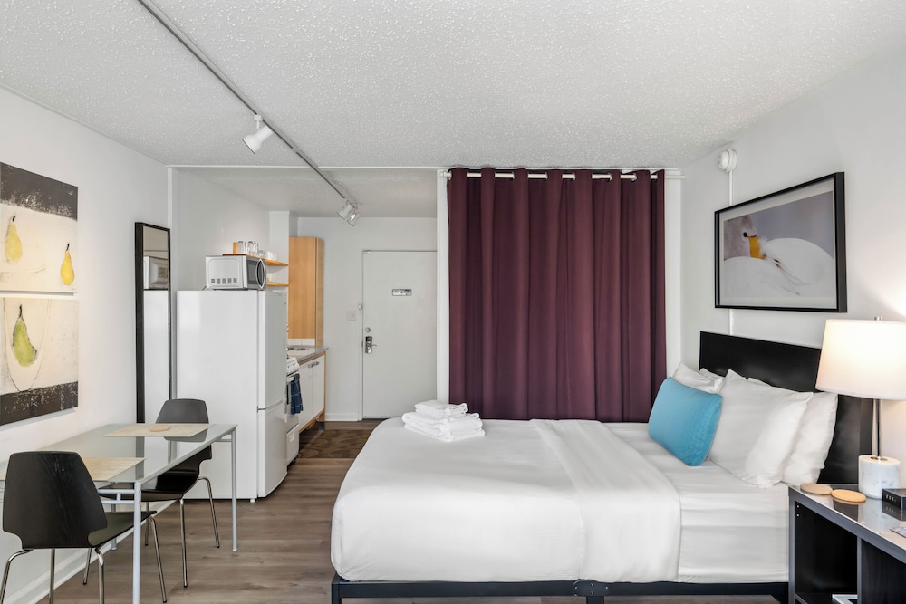 Studios On 25th by BCA Furnished Apts - photo 18