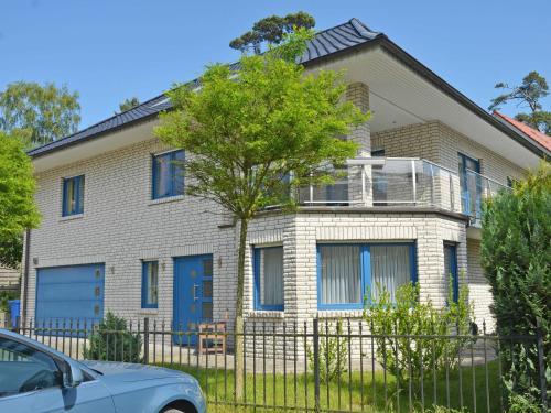 Ferienhaus Binz Apt. 01 — 4-Star Luxury Hotel in Ostseebad Binz, Germany