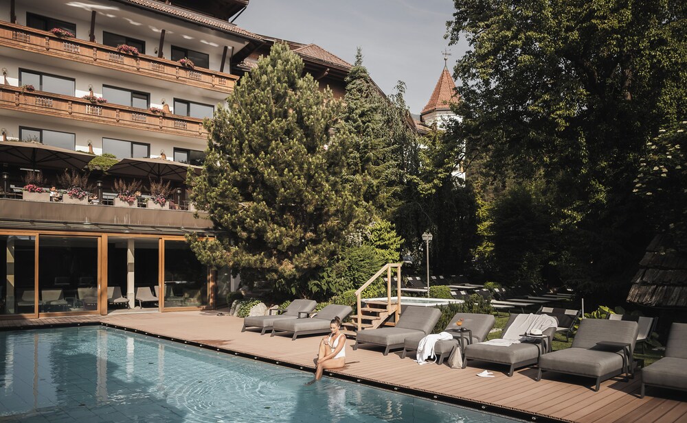 Hotel Lanerhof — 4-Star Luxury Hotel in San Lorenzo Di Sebato, Italy