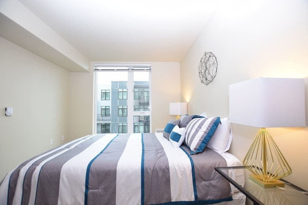 Capitol Hill Suites by Luxe Hubs - photo 7