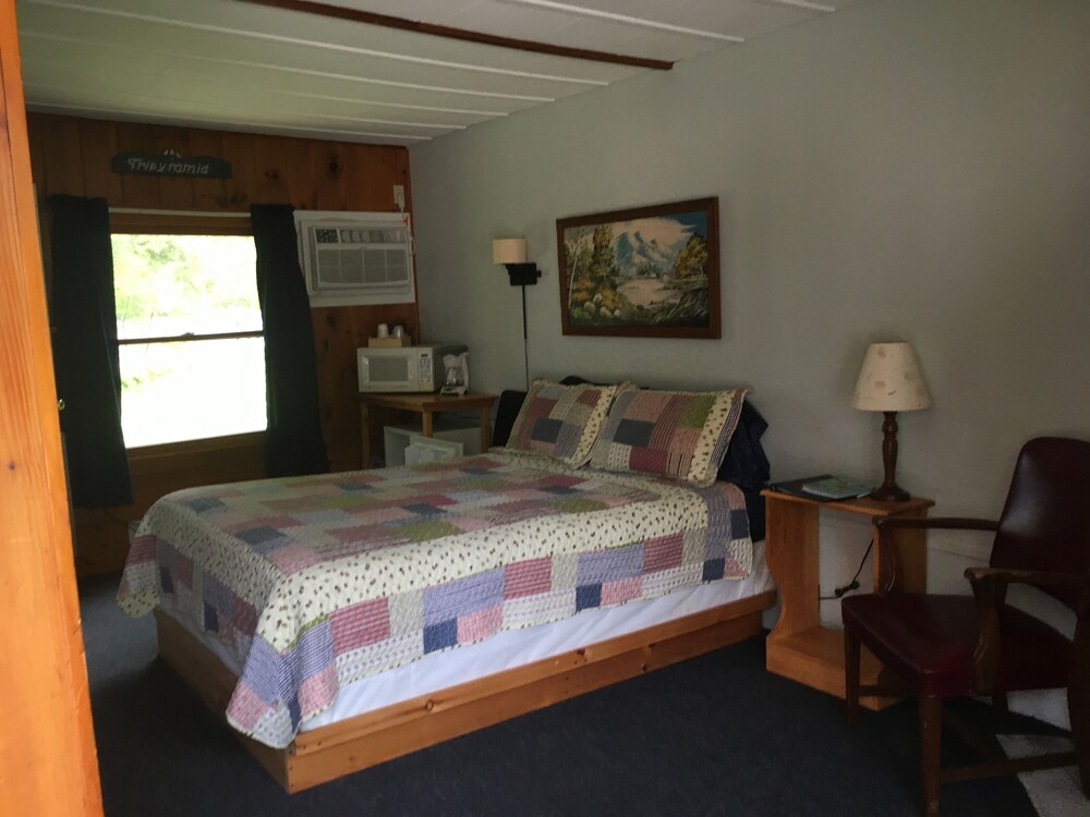 Gilcrest Cottages and Motels - photo 57