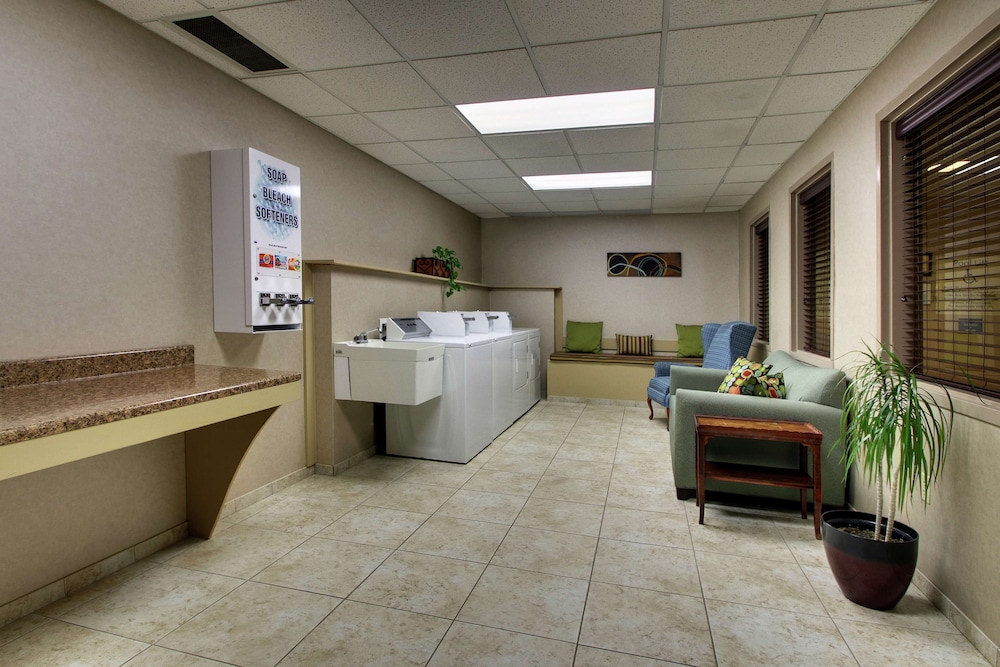 Hampton Inn DuBois - photo 28