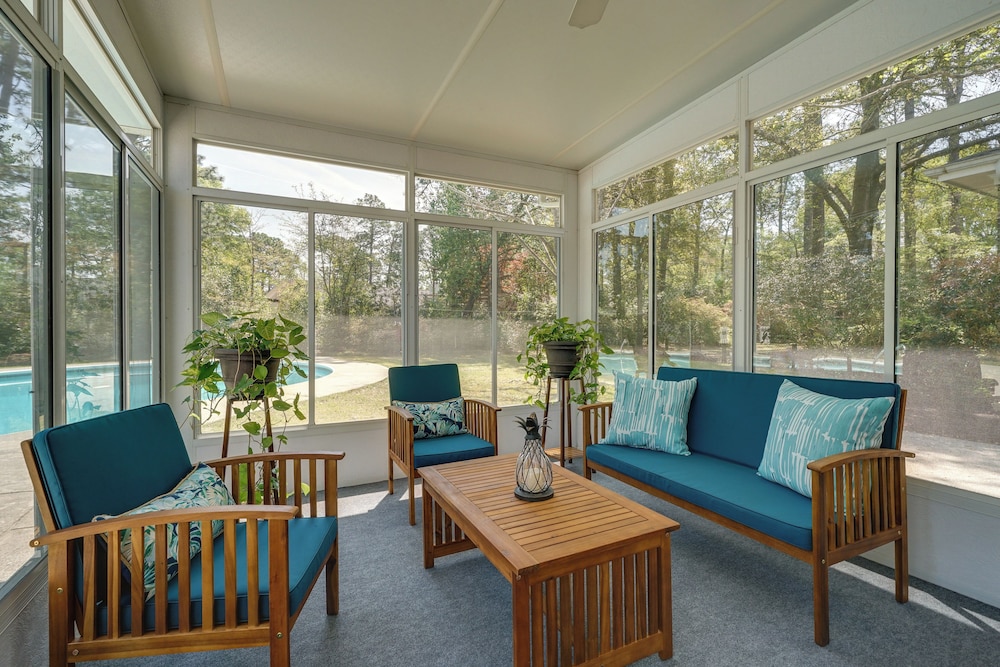 Wilmington Rental about 4 Mi to Wrightsville Beach — 4-Star Luxury Hotel in Wilmington, United States