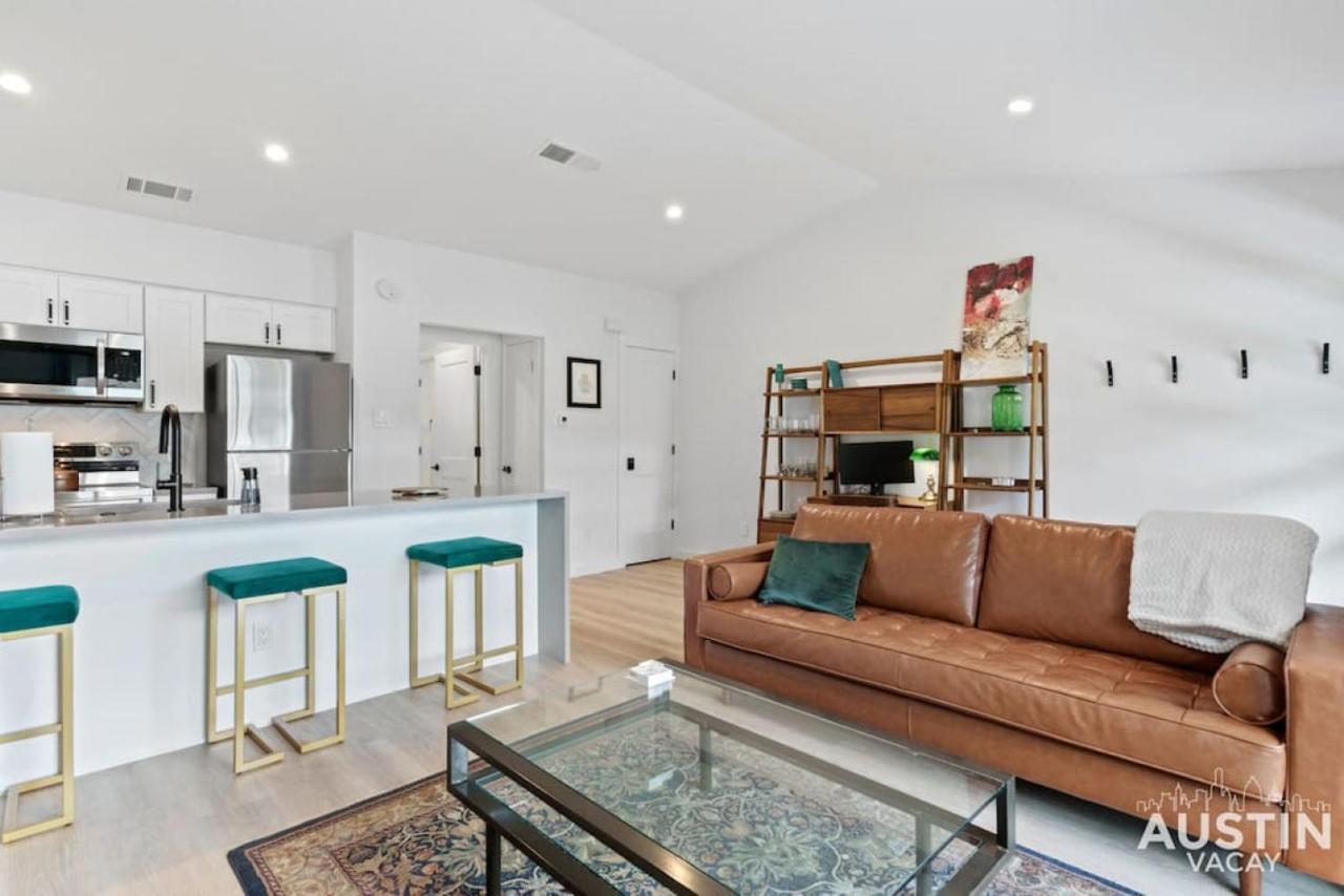 Insta Ready Apartment in Barton Hills w King Bed — 4-Star Luxury Hotel in Austin, United States